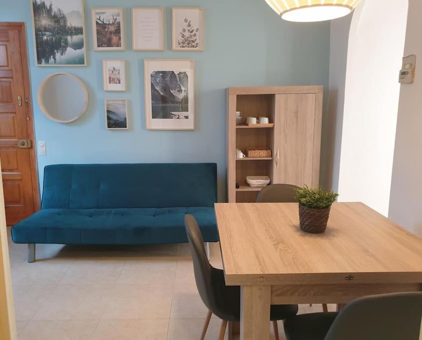 Casa Ramona Apartamento De Pueblo Con Patio En El Centro De Sant Joan سان خوان دي لاس أباديساس المظهر الخارجي الصورة